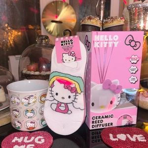 Hello Kitty bundle 4 pack ankle socks large zodiac mug lavender reed diffuserNWT